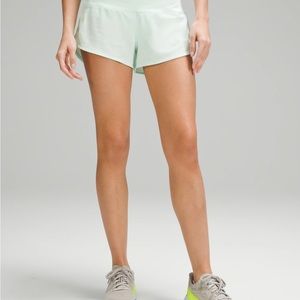 Lululemon speed up low rise 2.5” shorts